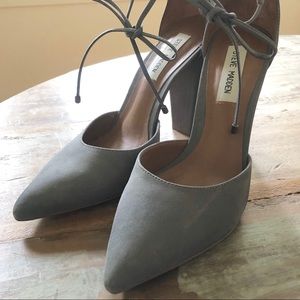 Steve Madden Pampered Lace Up Pump grey